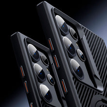 Cargar imagen en el visor de la galería, Estuche Urban Carbono con magsafe para Samsung S23 Ultra/S22 ULTRA