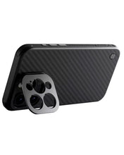 Cargar imagen en el visor de la galería, Funda Nillkin carboprop con Magsafe compatible con IPhone 15 pro