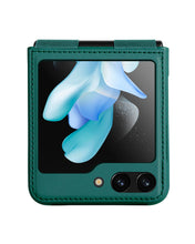 Cargar imagen en el visor de la galería, Estuche Nillkin QIN Leather Case Samsung Galaxy Z Flip5