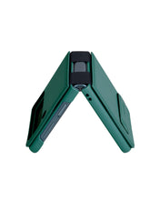 Cargar imagen en el visor de la galería, Estuche Nillkin QIN Leather Case Samsung Galaxy Z Flip 4