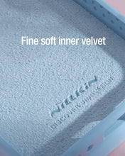 Cargar imagen en el visor de la galería, Estuche Nillkin Silicone Case Samsung Galaxy Z Flip 4