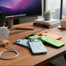 Cargar imagen en el visor de la galería, Estuche Funda Urban Soft case Para Iphone 17 pro
