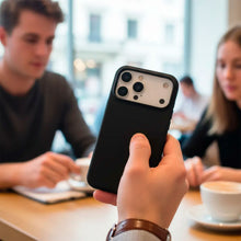 Cargar imagen en el visor de la galería, Funda Leather Case Magsafe Compatible Con iPhone 17 Pro
