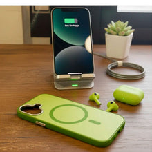 Cargar imagen en el visor de la galería, Estuche Funda Urban Soft case Para Iphone 17
