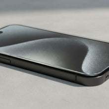Cargar imagen en el visor de la galería, Protector Pantalla Vidrio Templado para  iPhone 16 Pro Max sin borde
