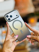 Cargar imagen en el visor de la galería, Estuche Funda ColorTech Degrade MagSafe para Iphone 17 pro max
